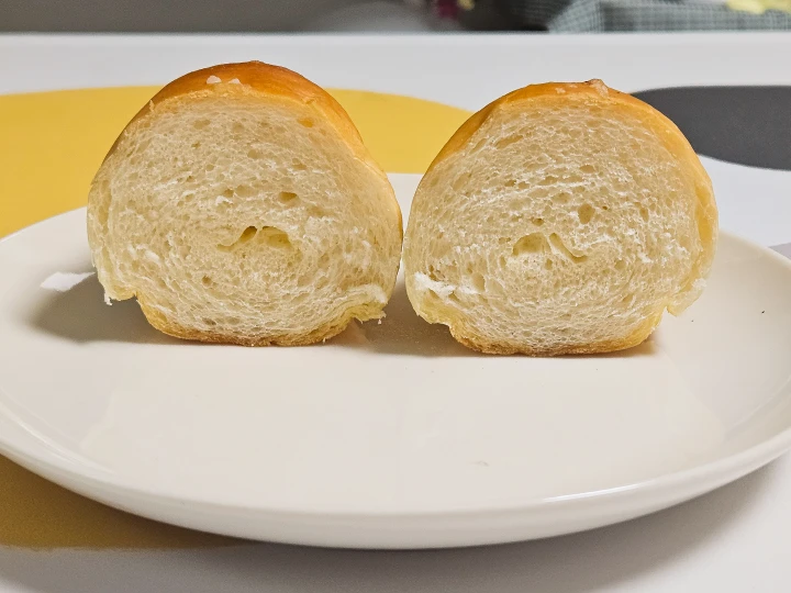 메종드마그레뜨 소금빵의 단면